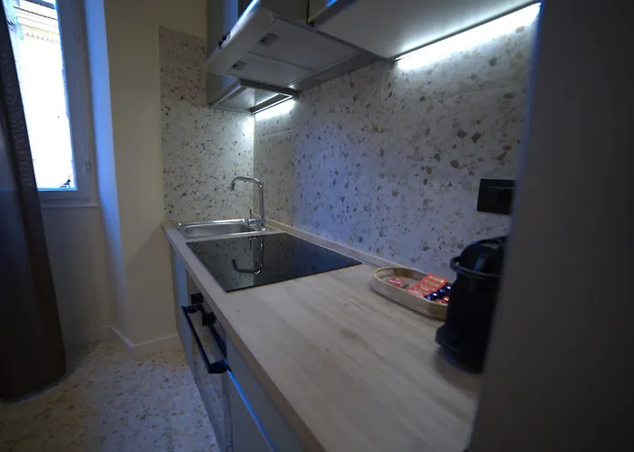 Venetia Charme-rome Termini Luxury Apartment
