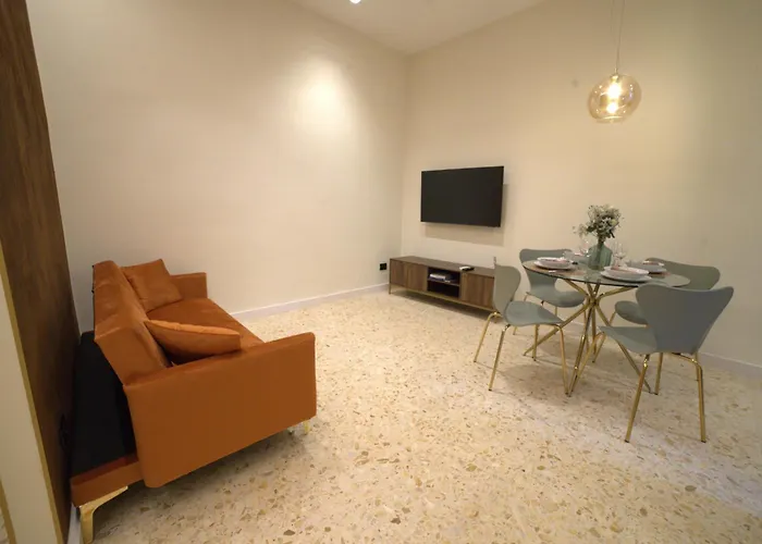 Venetia Charme-rome Termini Luxury Apartment